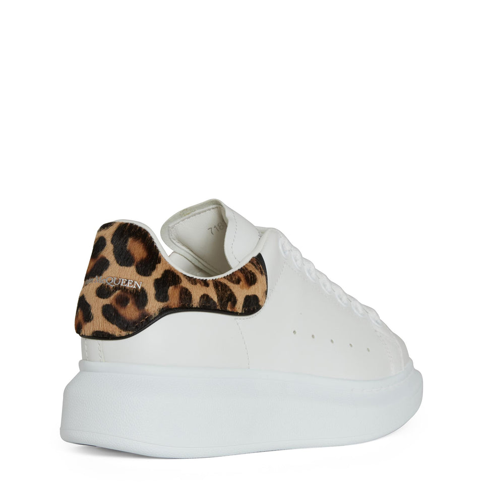 Sneakers oversize in pelle bianca 718139 WIFTI9316 ALEXANDER MCQUEEN