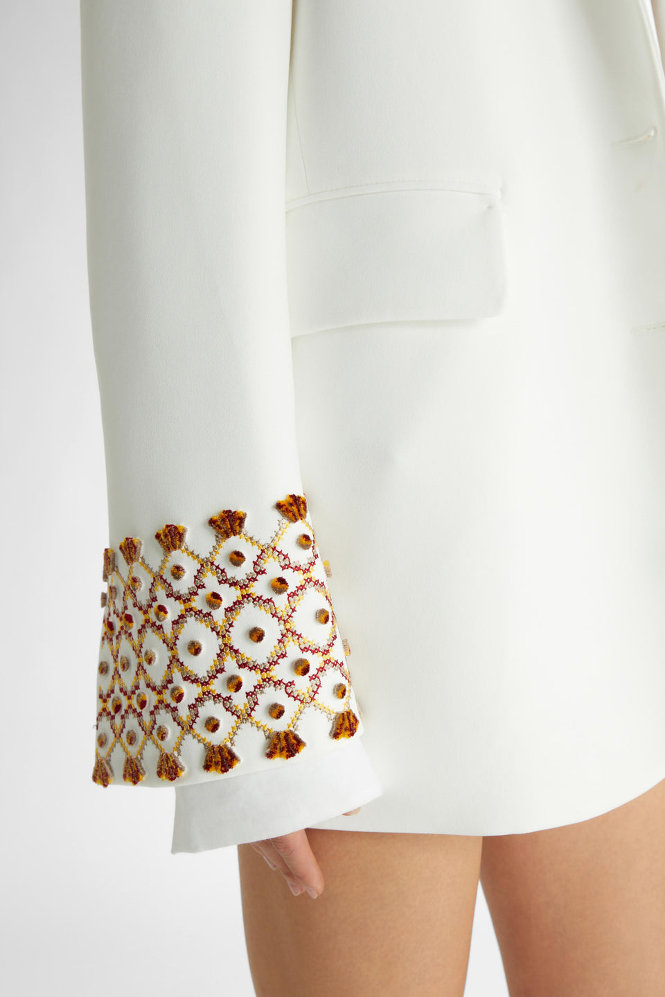 Single-breasted white fabric jacket