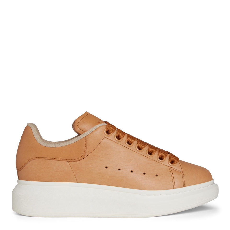 Sneakers oversize in pelle beige 811362 WHABB1900 ALEXANDER MCQUEEN