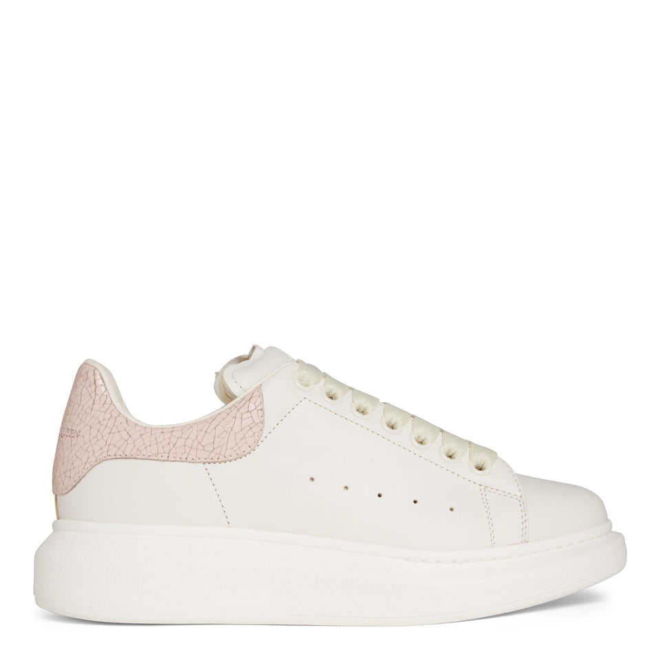 Sneakers oversize in pelle bianca e rosa 553770 WIACU9050 ALEXANDER MCQUEEN