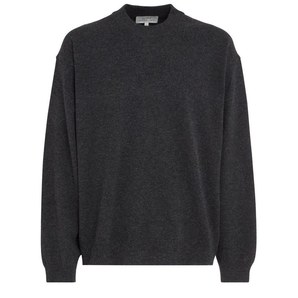 Maglia in lana grigia