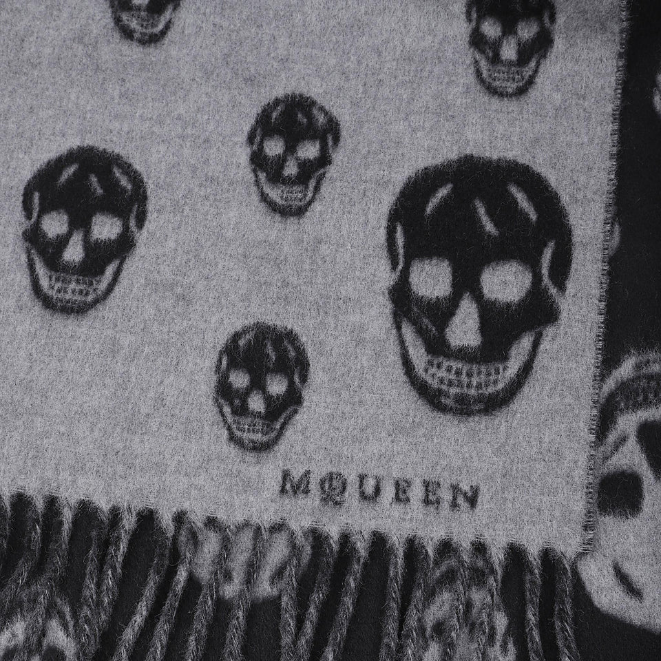 Sciarpa ''Skull'' in lana grigia 835379 4890Q1260 ALEXANDER MCQUEEN