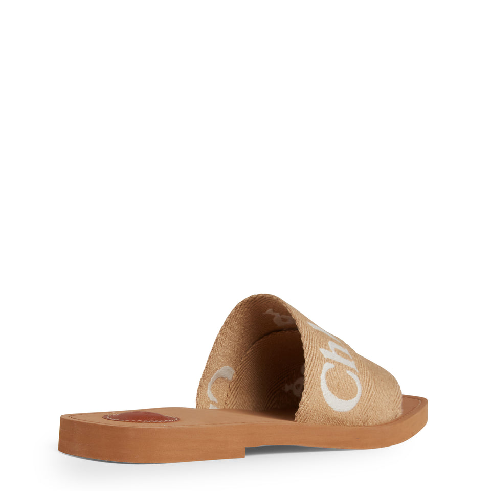 "Woody" flat sandal in brown linen