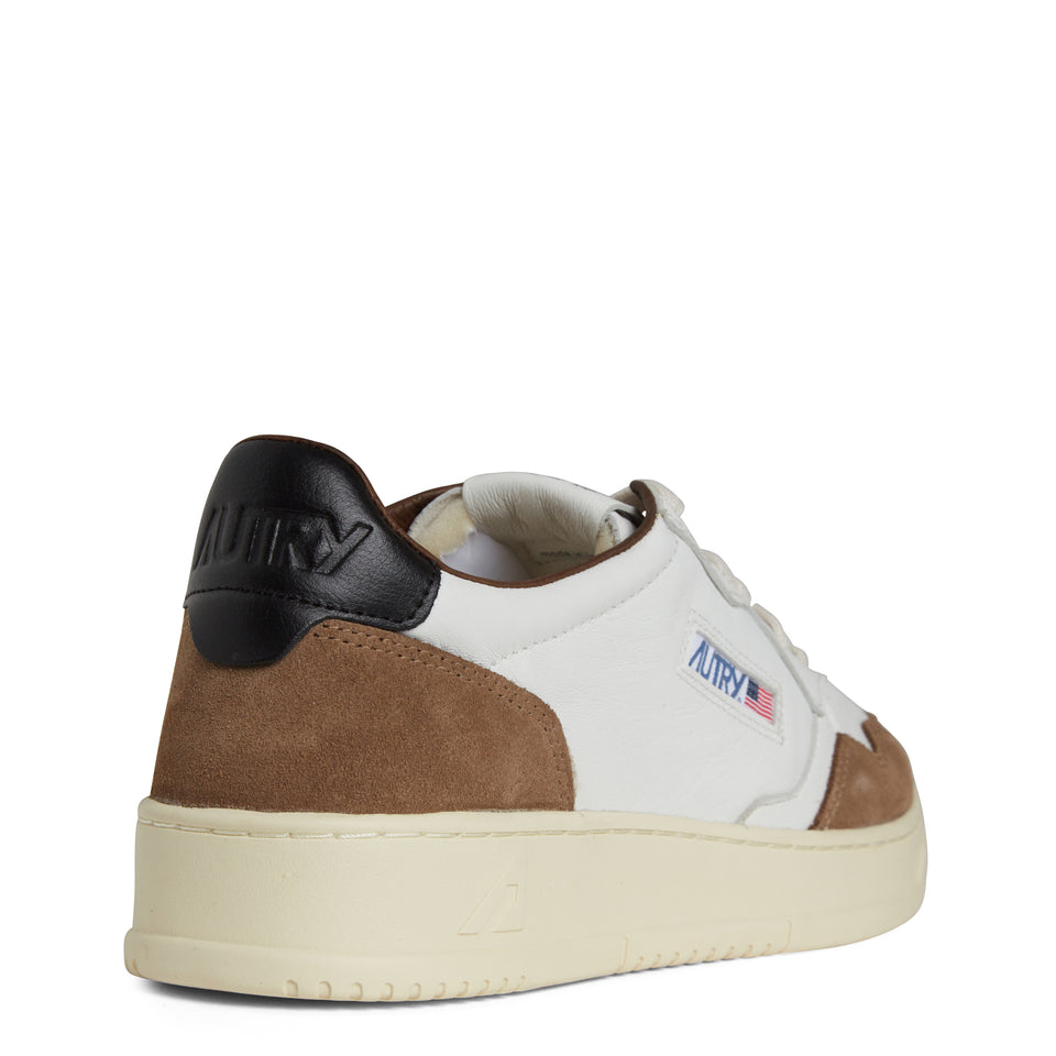 Sneakers ''Medalist Low'' in pelle bianca e marrone