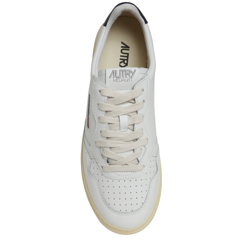 Sneakers ''Medalist Low'' in pelle bianca