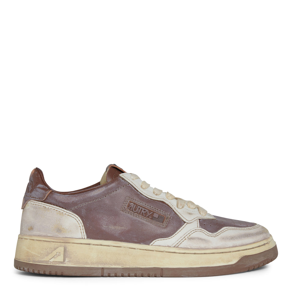 Sneakers "Sup vint low" in pelle bianca e marrone