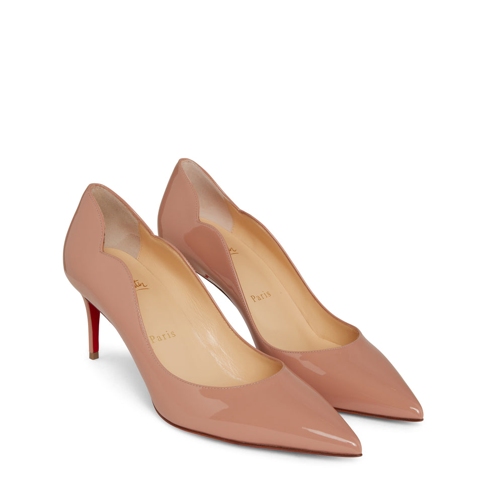 "Hot Chick 70" décolleté in beige patent leather