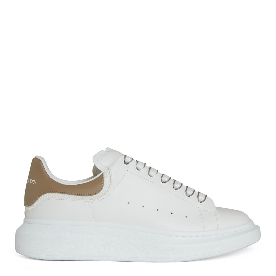 Sneakers oversize in pelle bianca e verde 794506 WIEEX9042 ALEXANDER MCQUEEN 