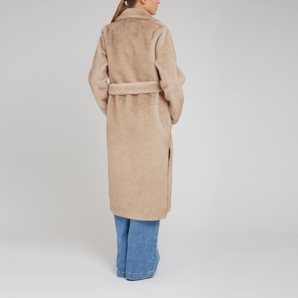 Cappotto in eco pelliccia beige