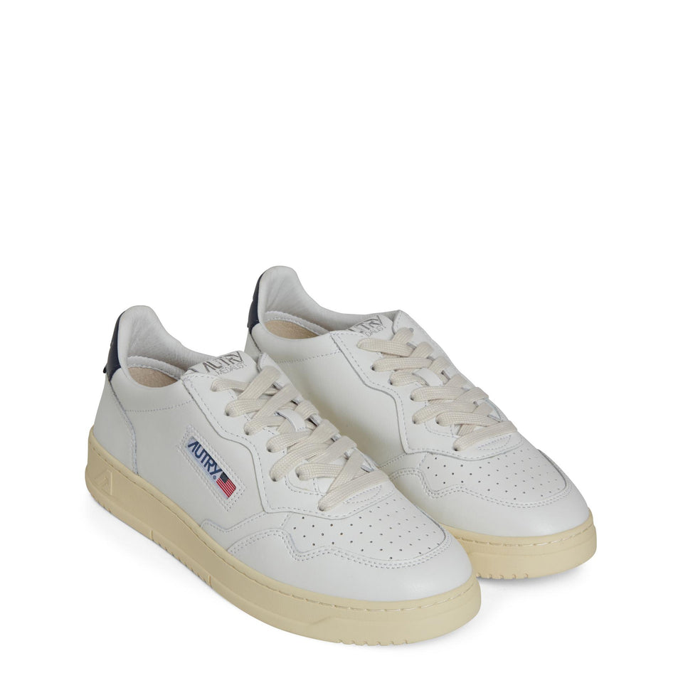 Sneakers ''Medalist Low'' in pelle bianca AULM LL12WHT/SPACE AUTRY 