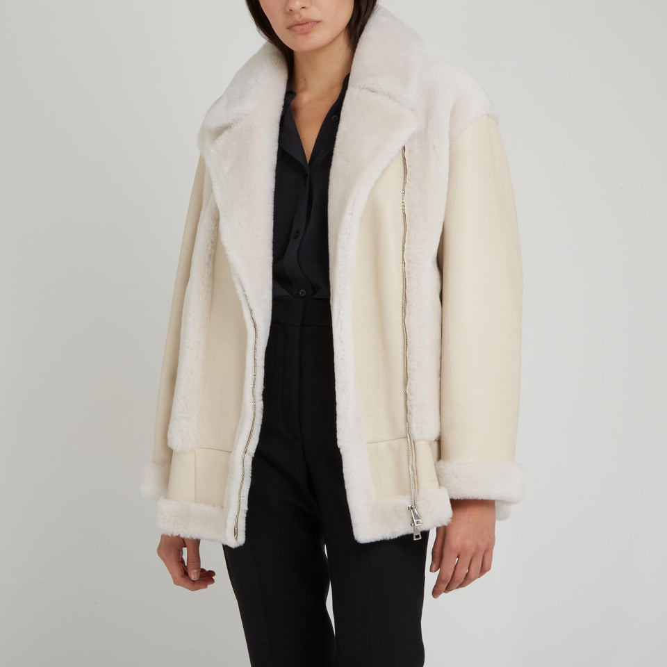 Montone in shearling bianco
