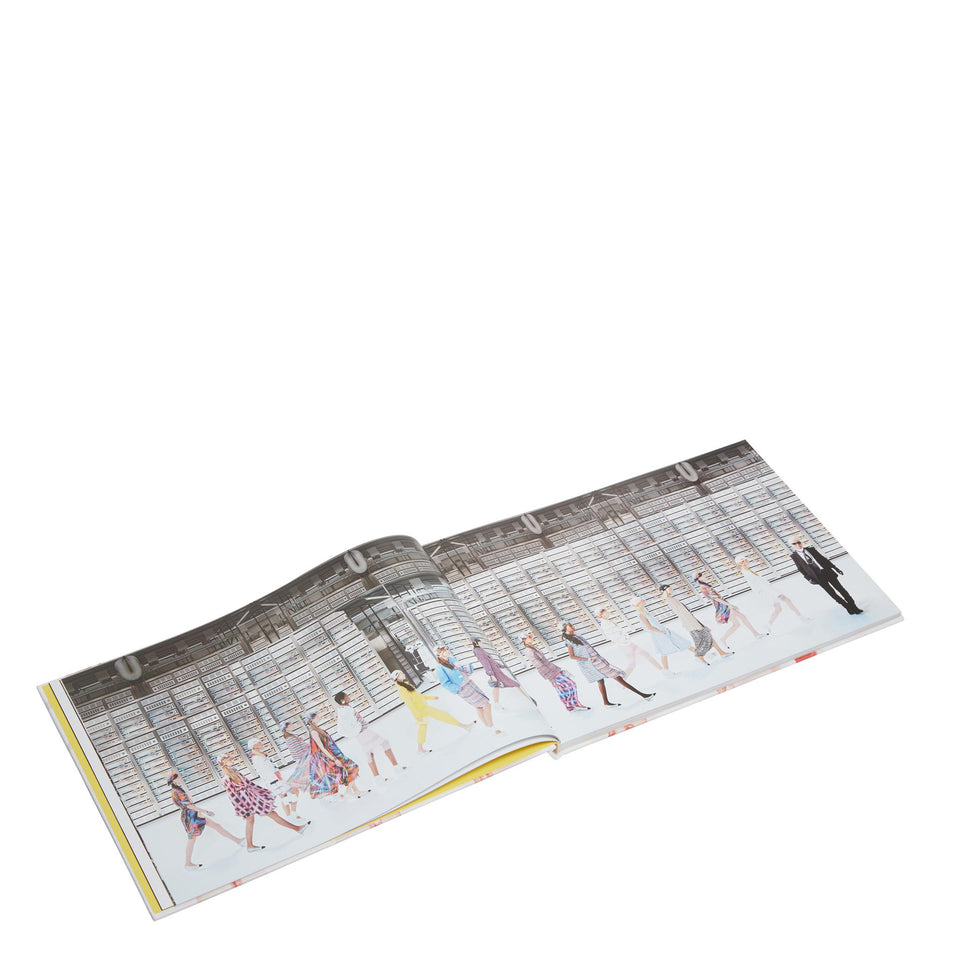 Libro ''Lagerfeld The Chanel Shows'' By Rizzoli