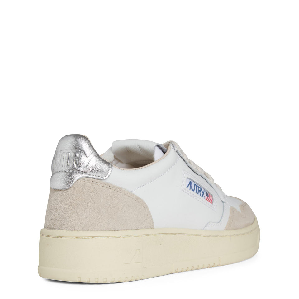 Sneakers ''Medalist Low'' in pelle bianca AULW-LS74 WHT/SILVER AUTRY 