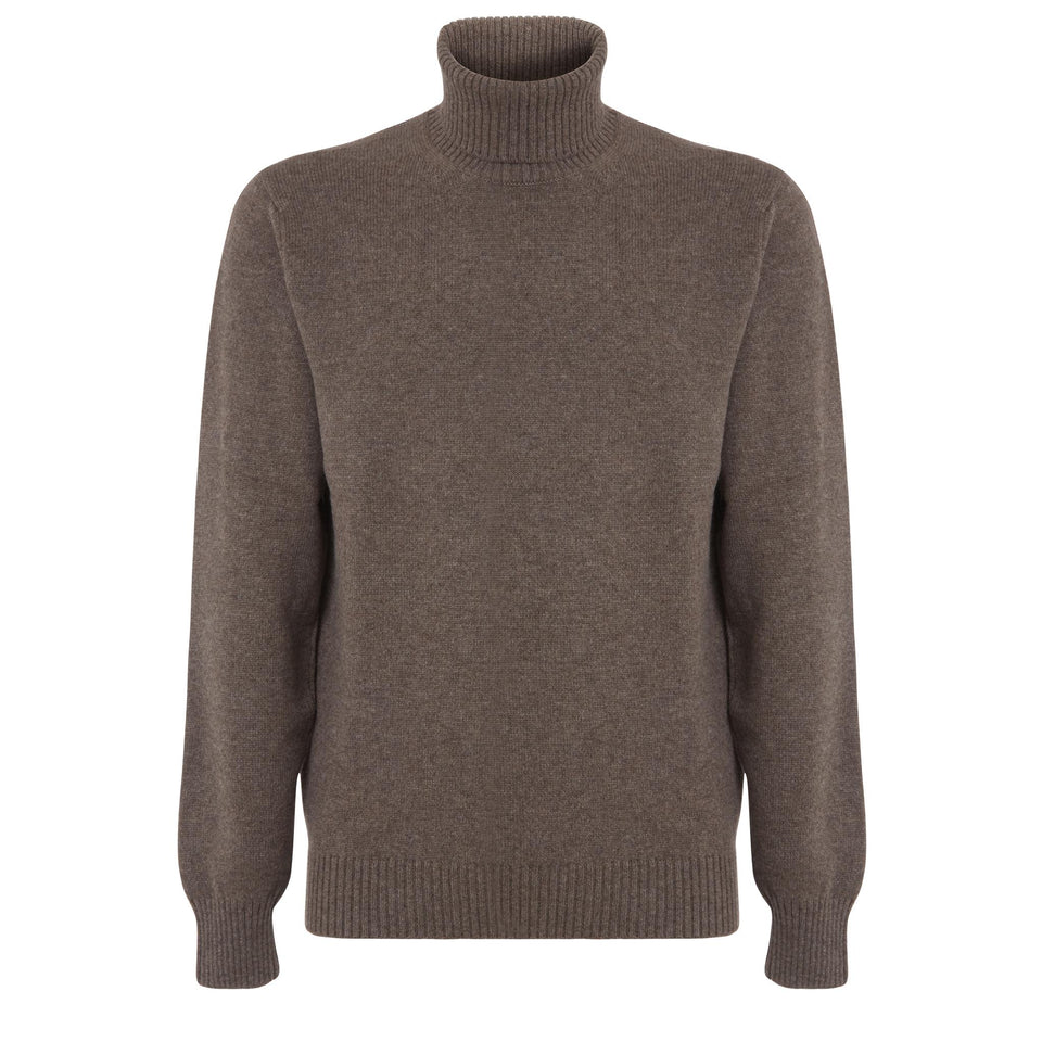 Brown cashmere sweater