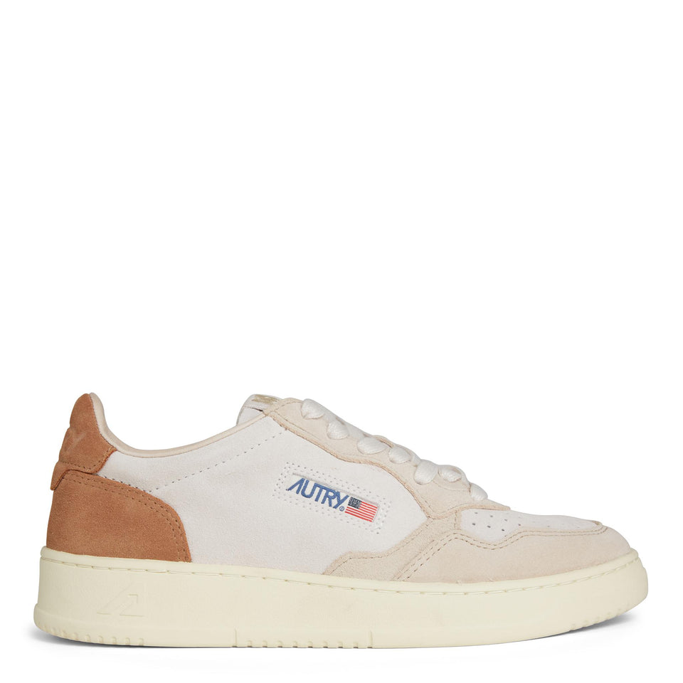Sneakers ''Medalist Low'' in pelle bianca e marrone AULW-TS01 CND/CIGAR AUTRY 