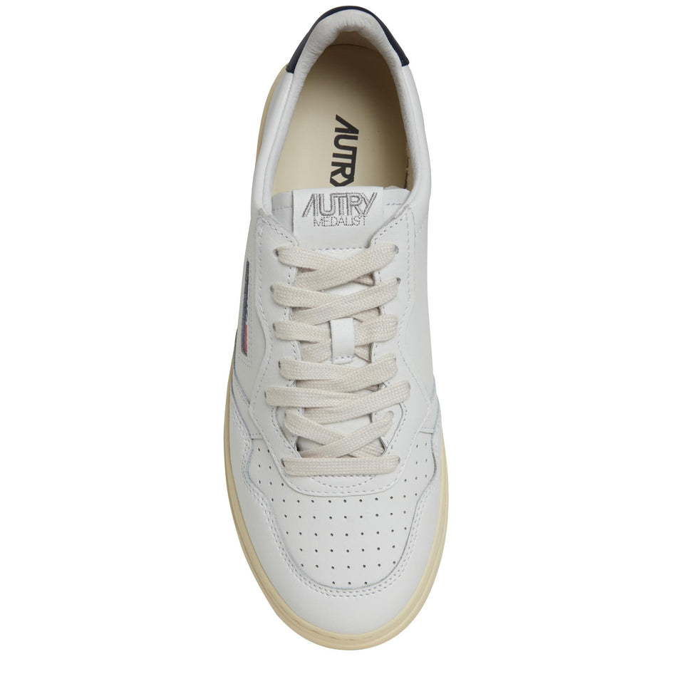 Sneakers ''Medalist Low'' in pelle bianca AULM LL12WHT/SPACE AUTRY 
