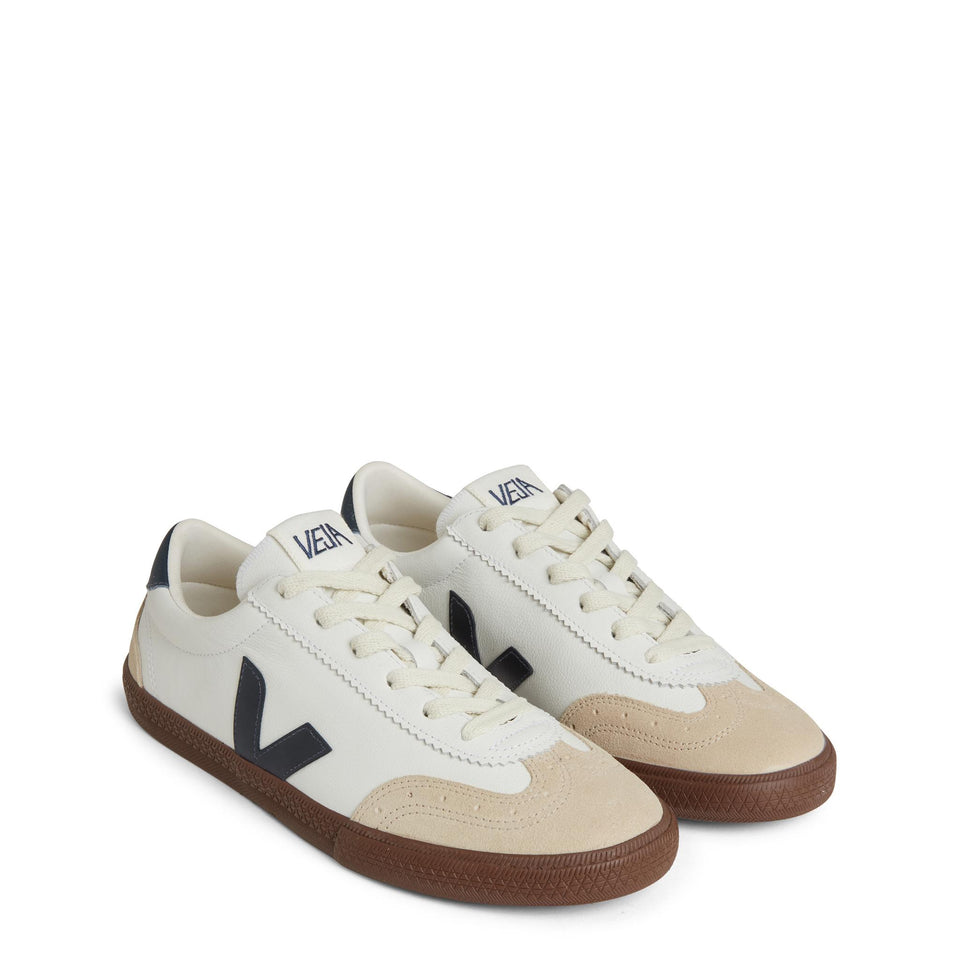 Sneakers ''Volley'' in pelle bianca e blu VO2003531 MULTI VEJA 
