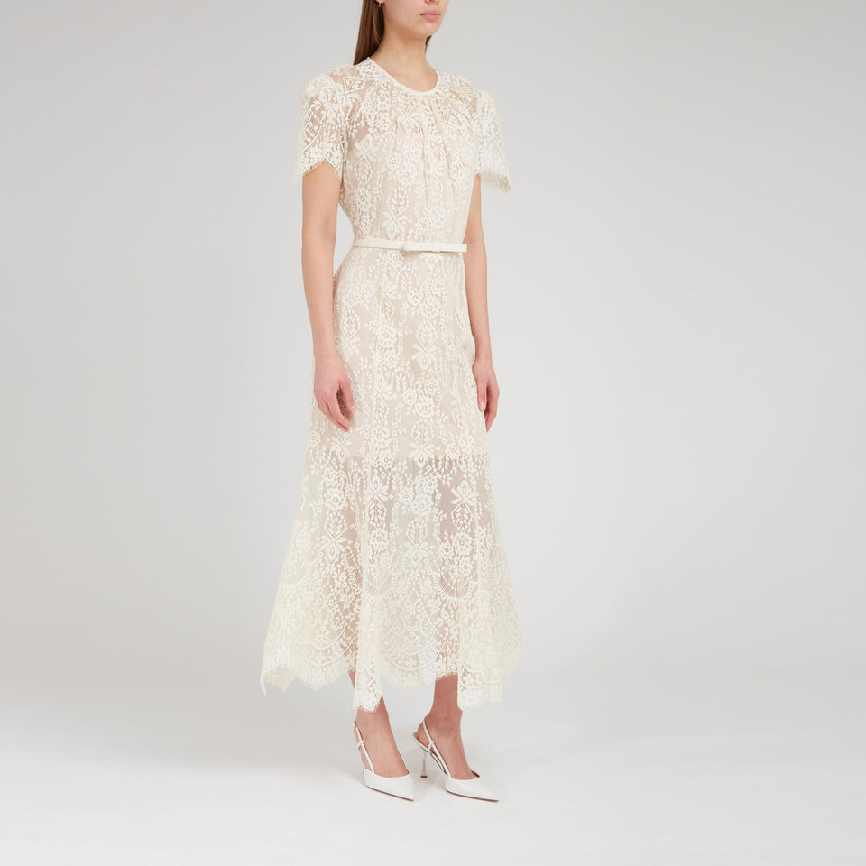 Abito in pizzo bianco