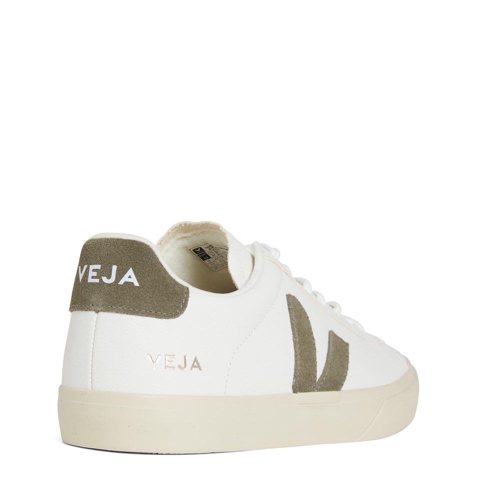 Sneakers ''Chromefree'' in pelle bianca e verde CP0502347 WHGR VEJA 