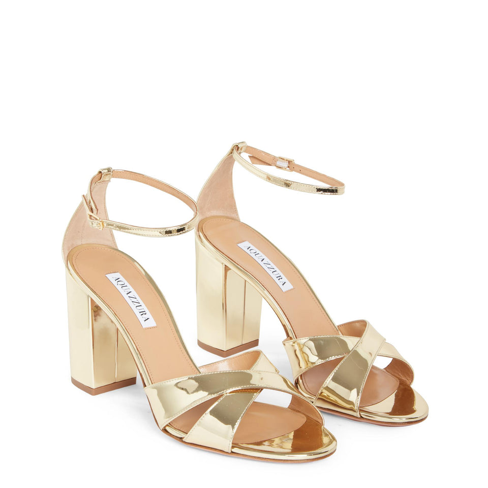 Sandali in pelle oro DVEMIDS0 SSYSOG AQUAZZURA 