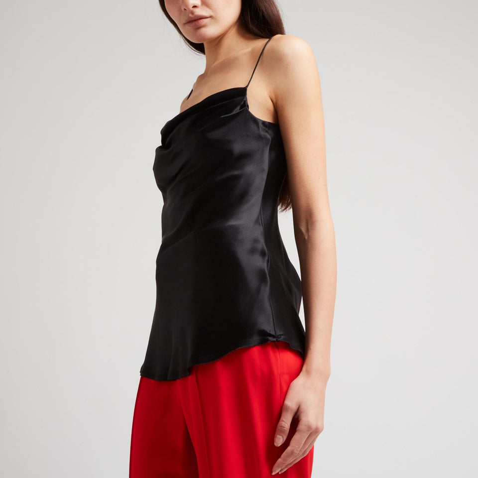 Top in raso nero