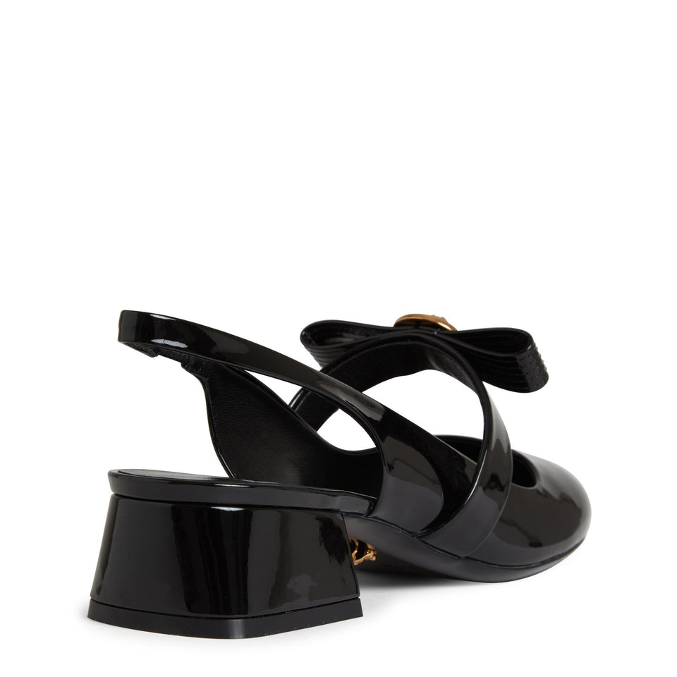 Sling-bakc ''Gianni Ribbon'' in pelle nera 1018457 D2VE1B00V VERSACE 