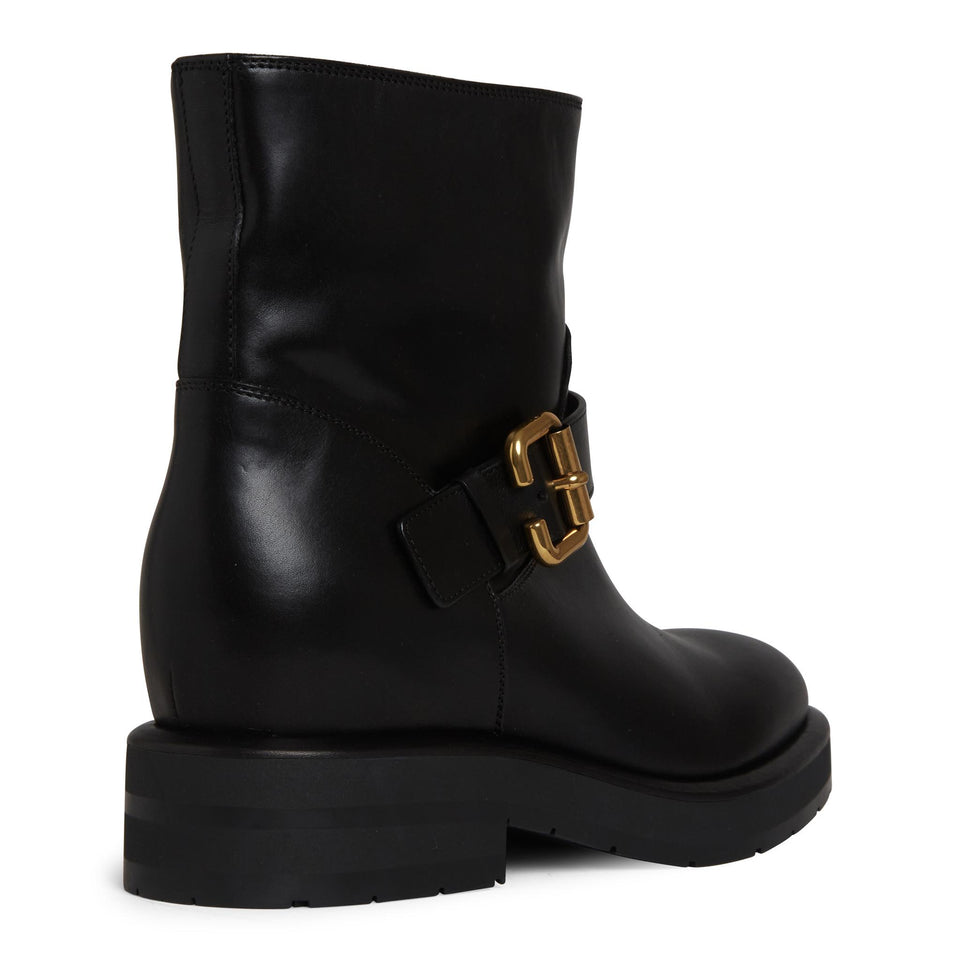 Stivaletti in pelle neri CHC24A04NNV 001 CHLOE 