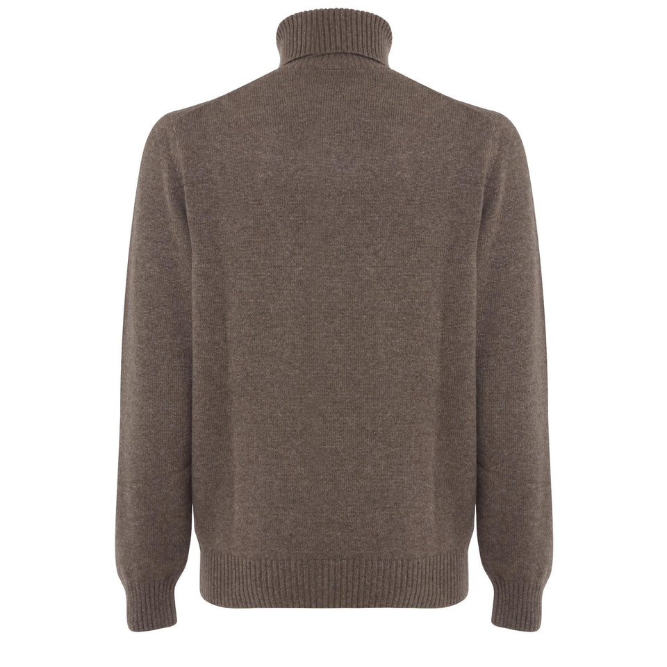 Brown cashmere sweater