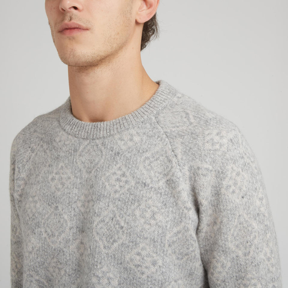 Maglia in lana grigia