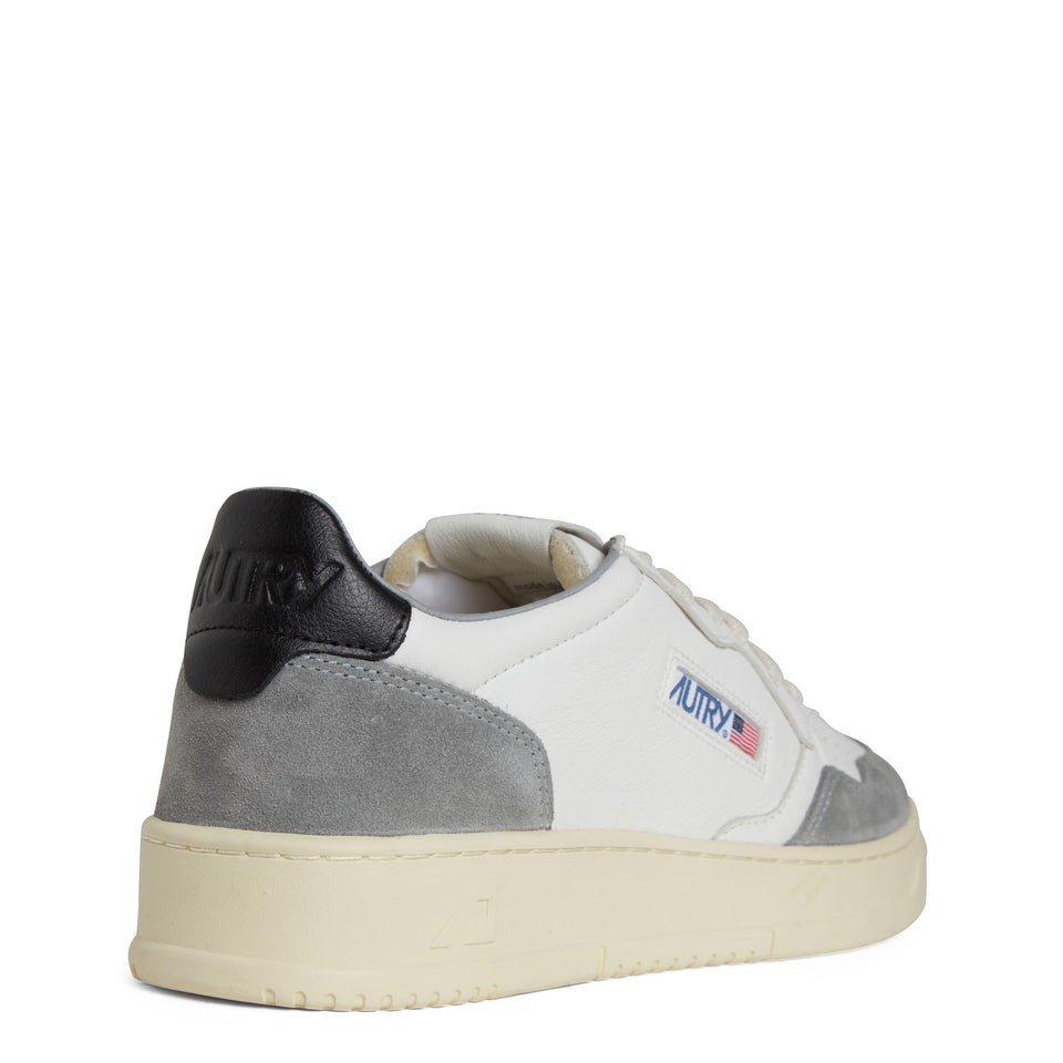 Sneakers "Medalist low" in suede bianca e grigia AULM GS23GREY/BLACK AUTRY 