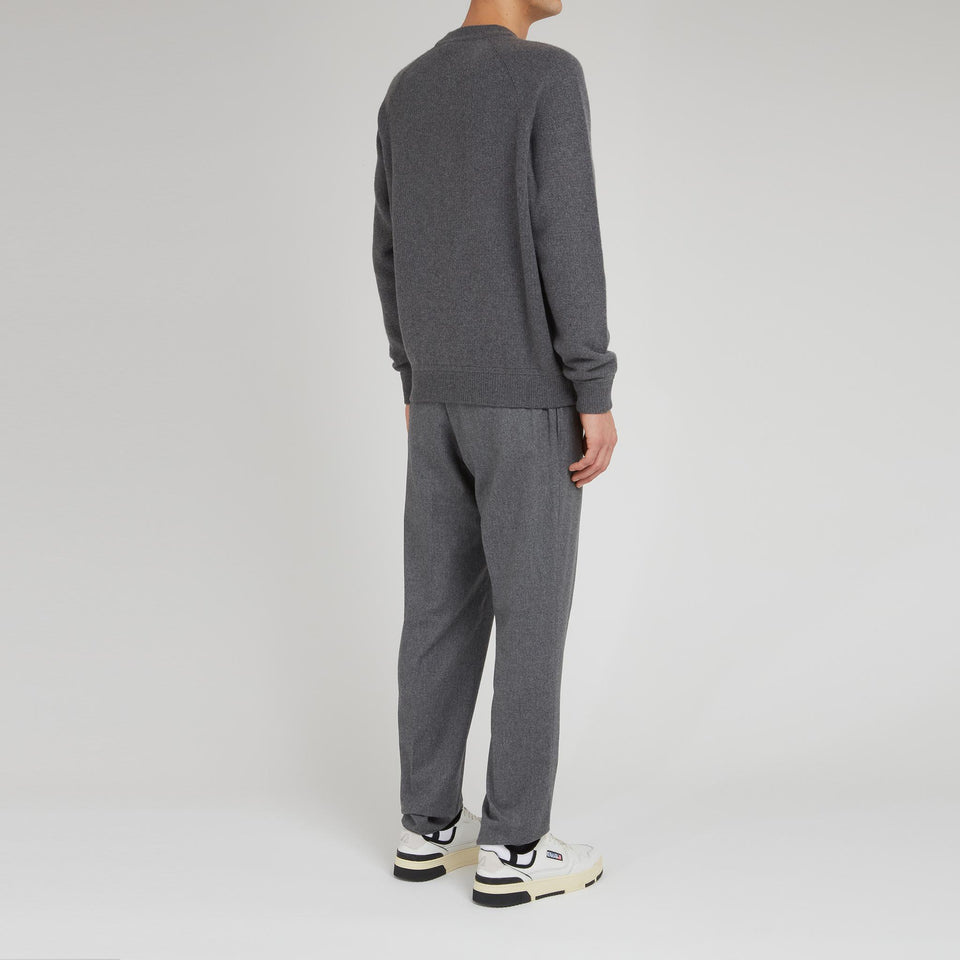 Maglia in lana grigia