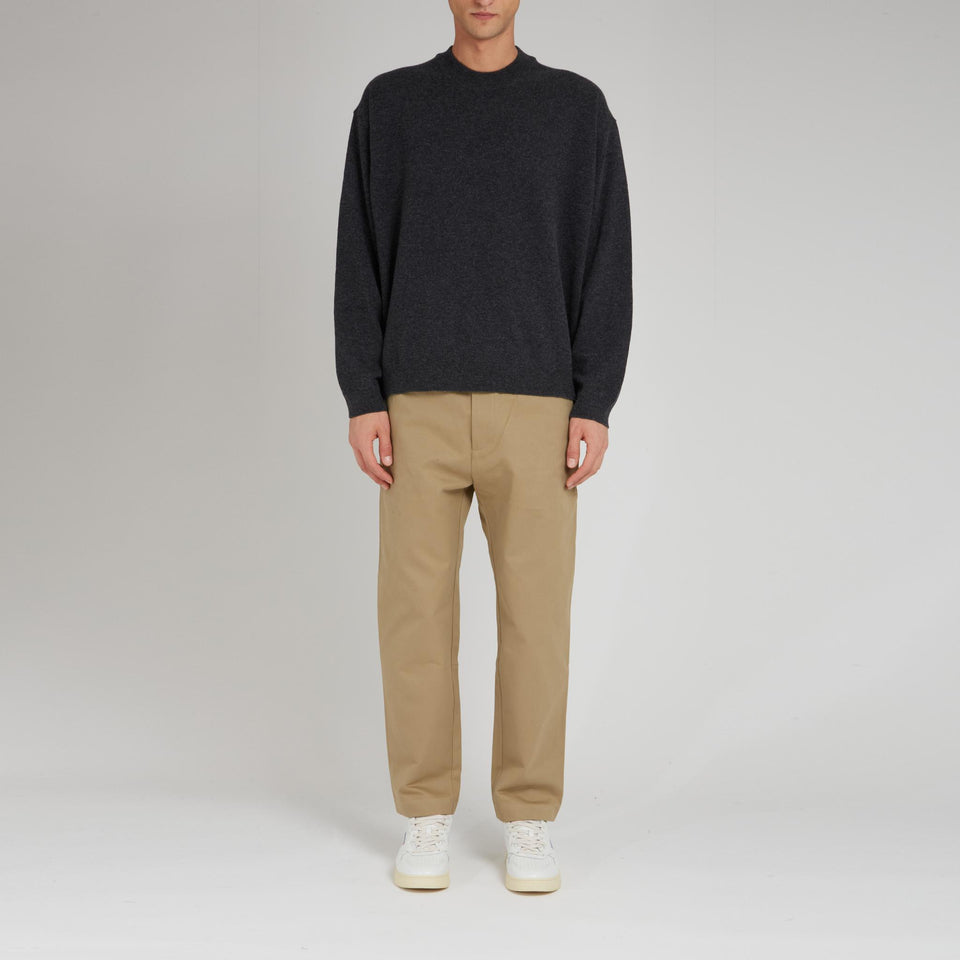 Maglia in lana grigia