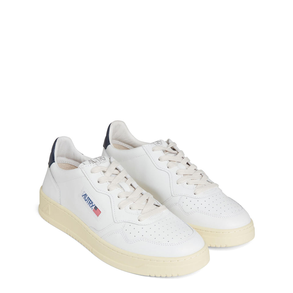 Sneakers ''Medalist Low'' in pelle bianca AULM-LL12 WHT/SPACE AUTRY 