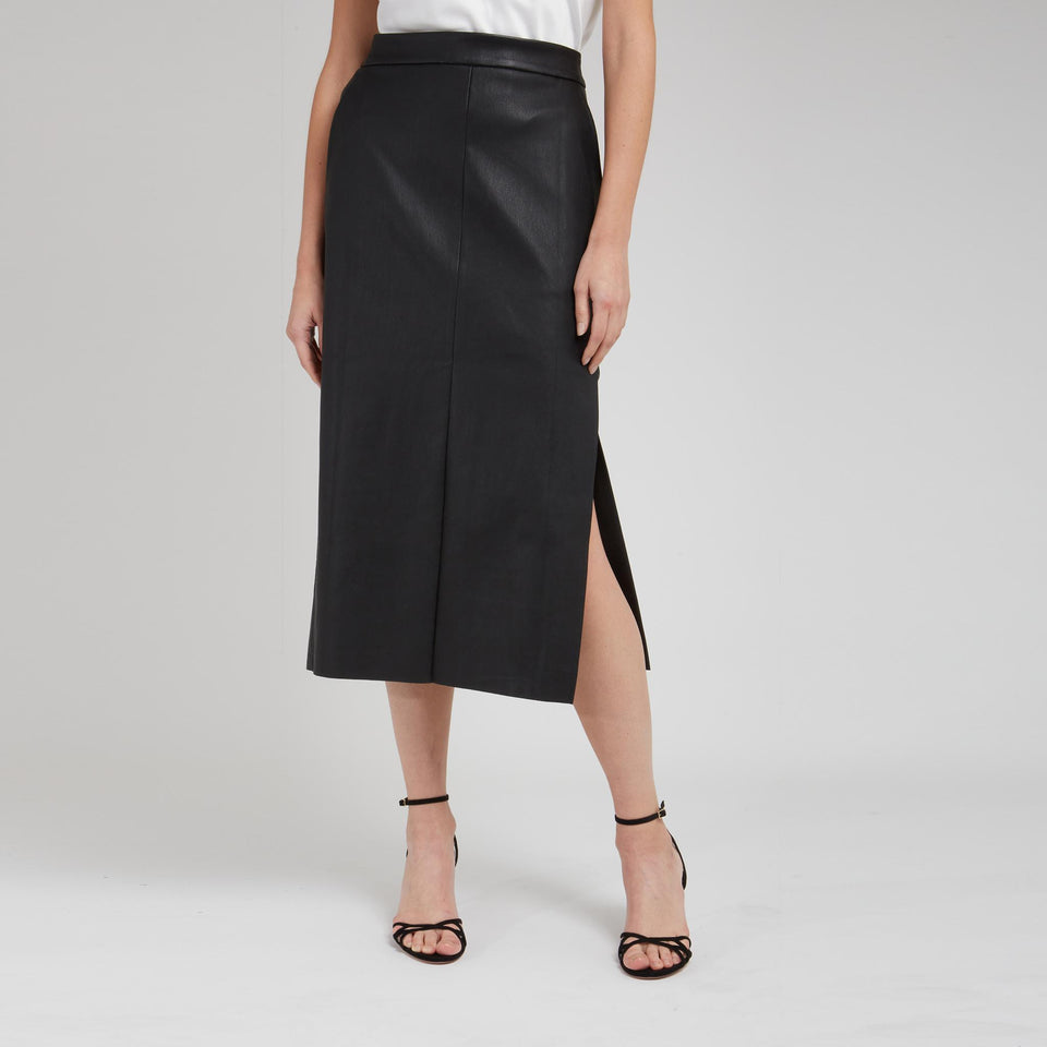 Gonna lunga in pelle nera