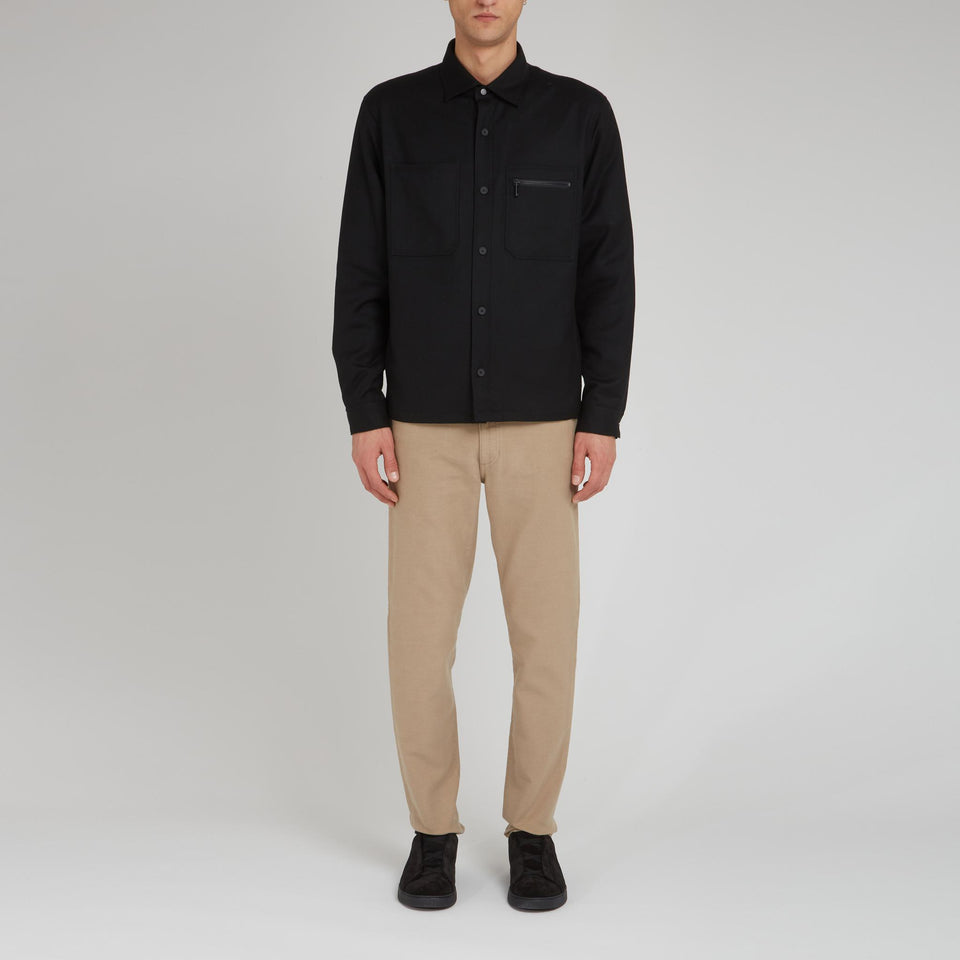 Camicia in lana nera