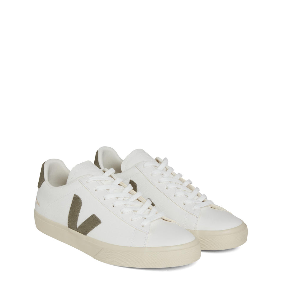 Sneakers ''Chromefree'' in pelle bianca e verde CP0502347 WHGR VEJA 