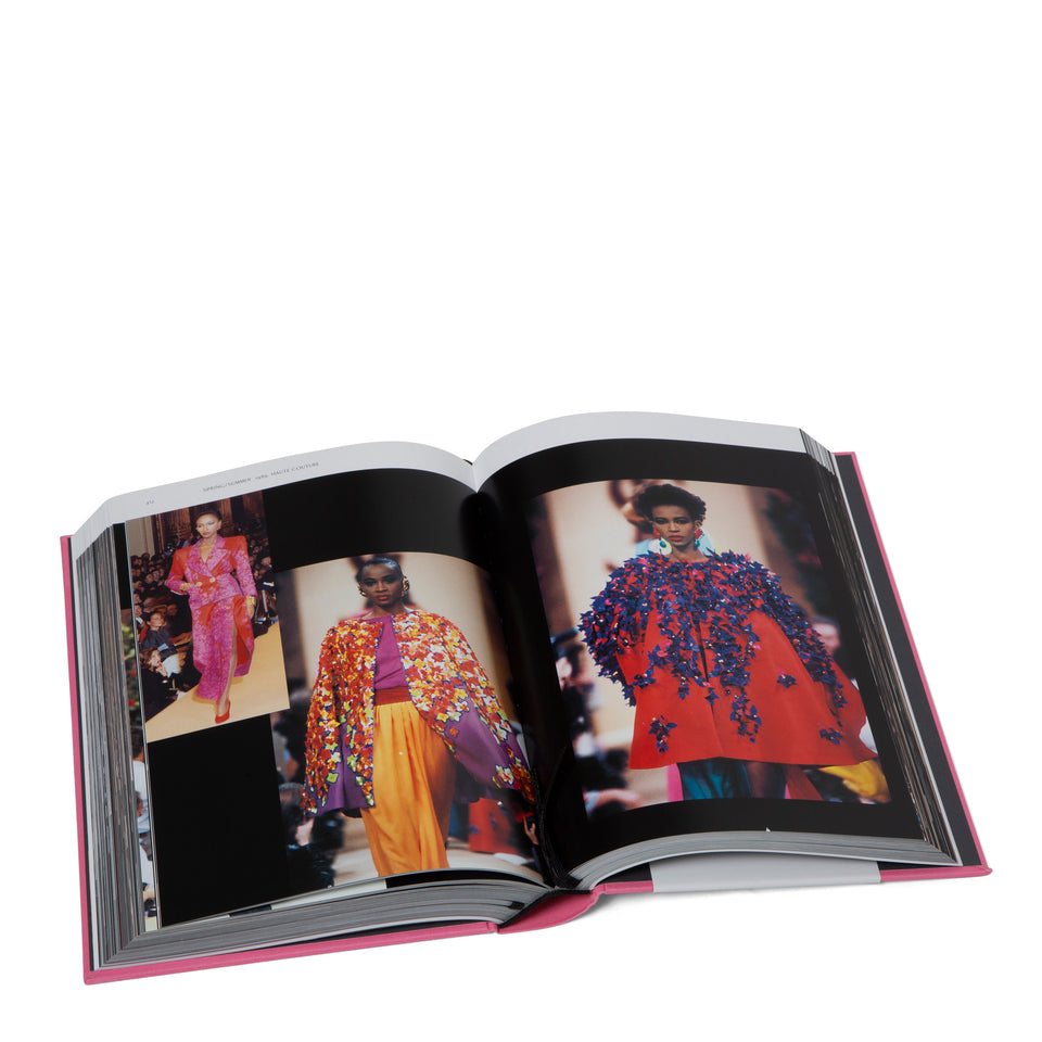 Libro ''Yves Saint Laurent Catwalk'' Thames & Hudson