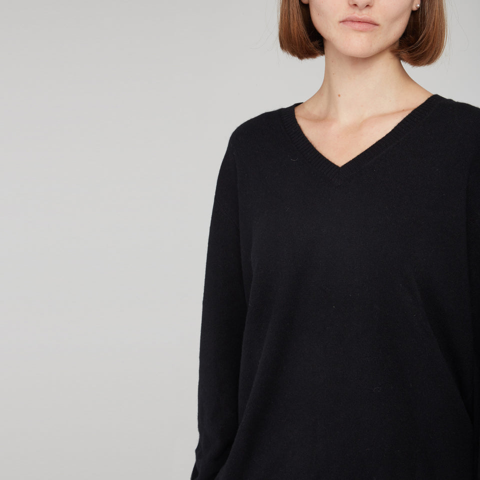 ''New Serafini'' sweater in black cashmere