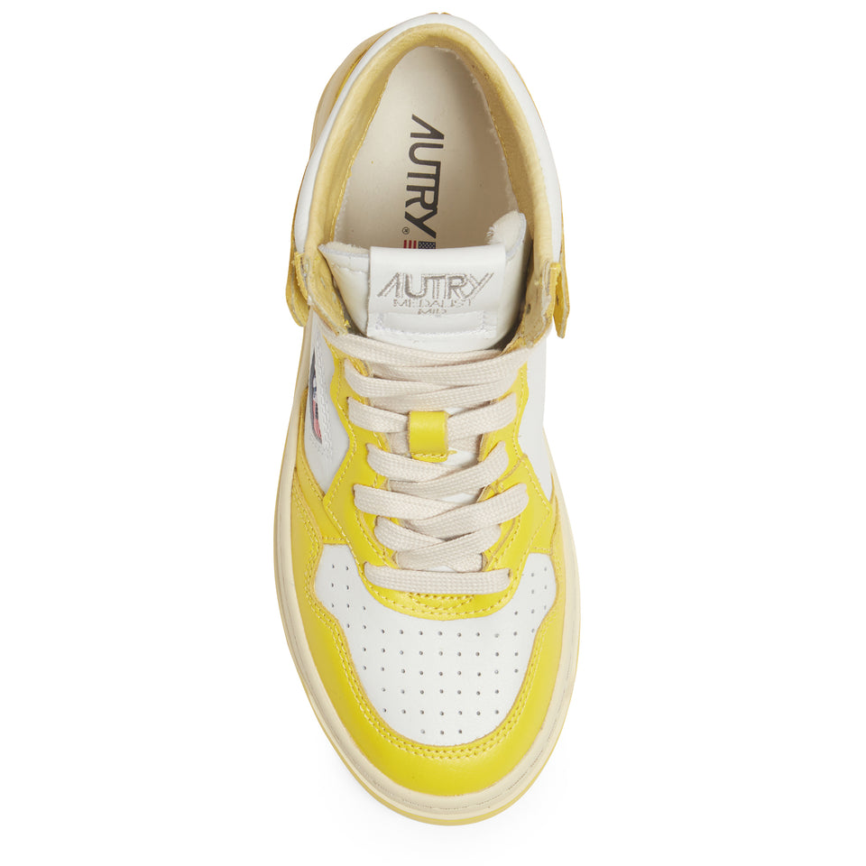 White and yellow leather ''Medalist Mid'' sneakers