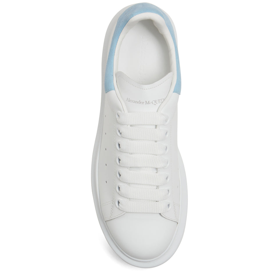 Oversized sneakers in white and light blue leather