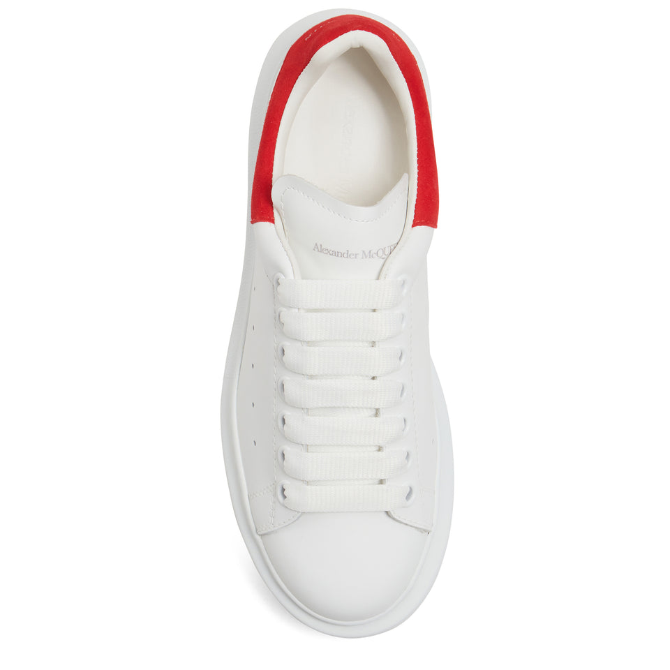 Sneakers oversize in pelle bianca e rossa