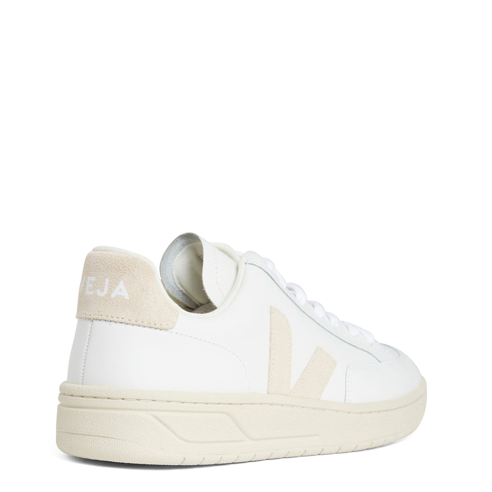 Sneakers in pelle bianca e beige