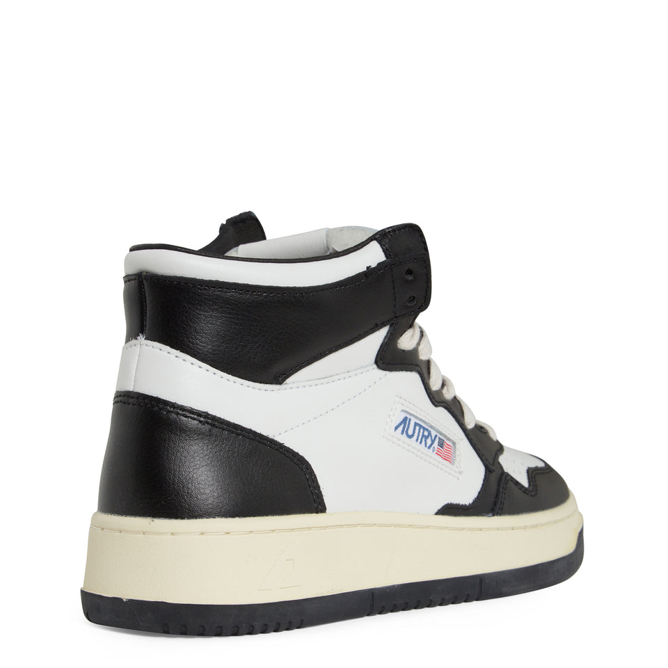 ''Medalist Mid'' sneakers in white and black leather