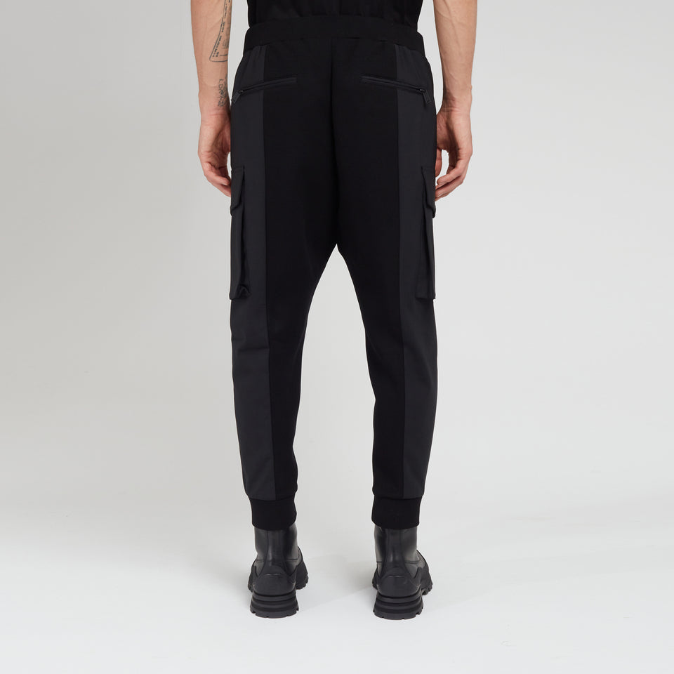 Cargo trousers in black fabric