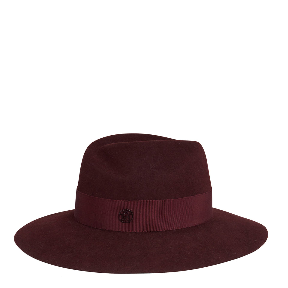 ''Virginie'' hat in burgundy wool