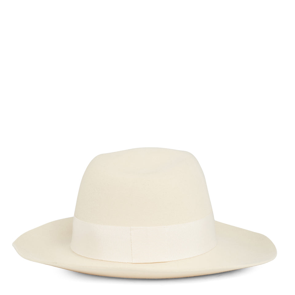 ''Virginie'' hat in white wool