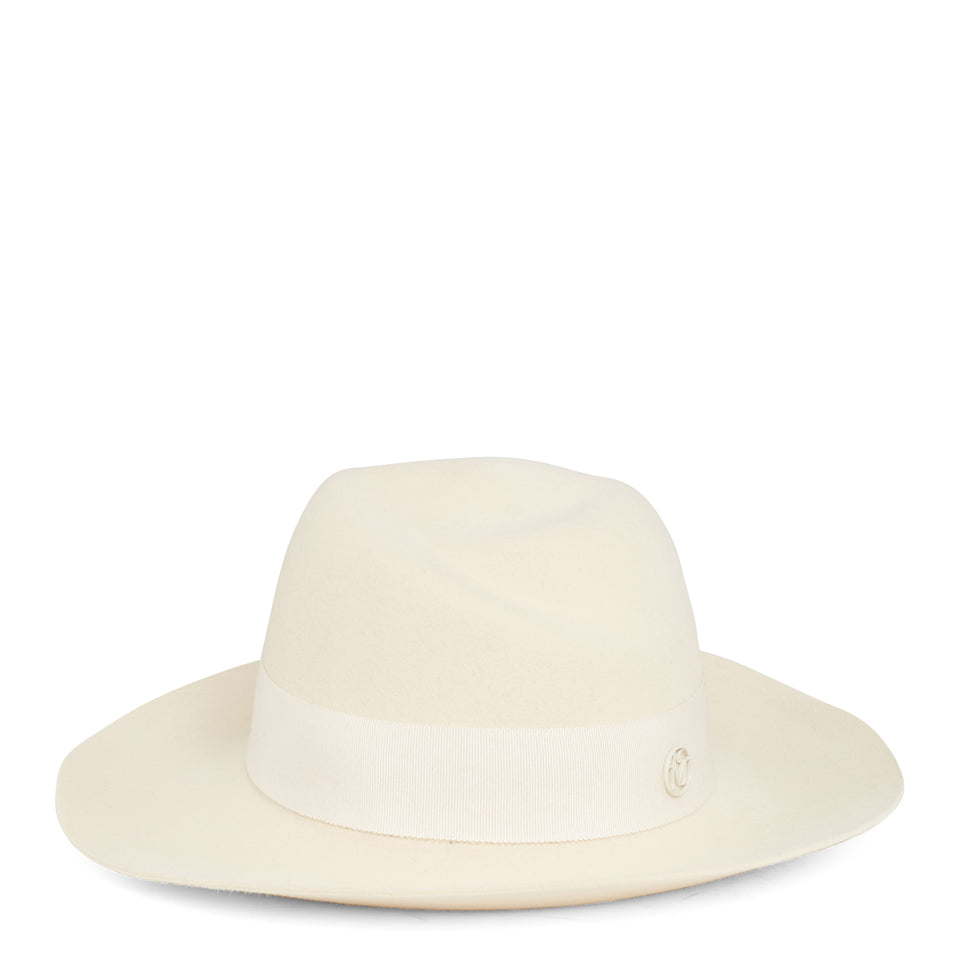 ''Virginie'' hat in white wool