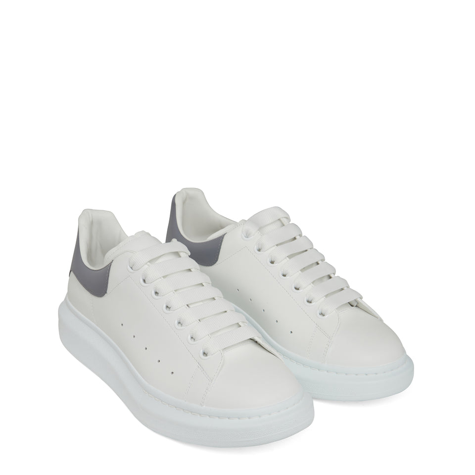 Oversized sneakers in white and gray leather