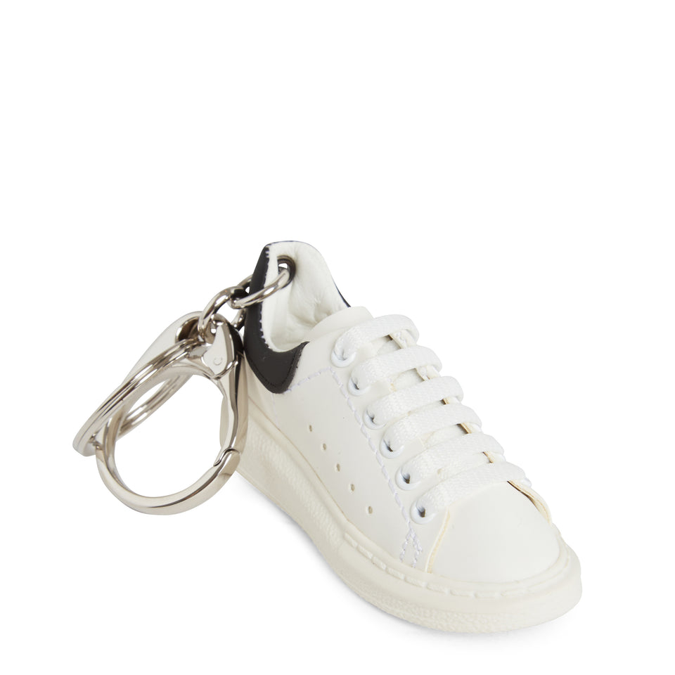 ''Oversize Sneaker'' key ring in white leather