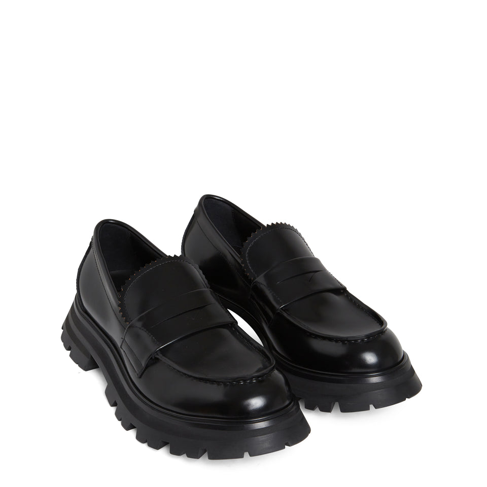 ''Wander'' moccasin in black leather